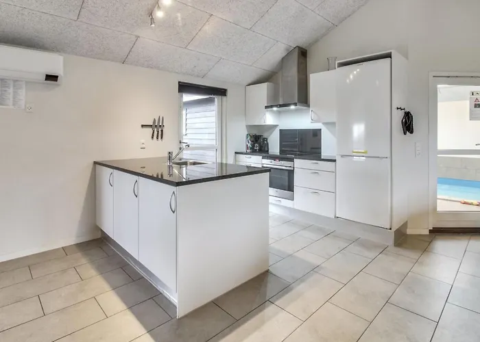 Clea - 200m From The Sea By Interhome *